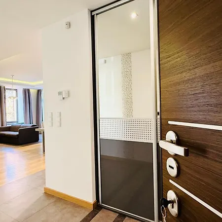 Center Big Tobiasza With Free Parking Gdansk