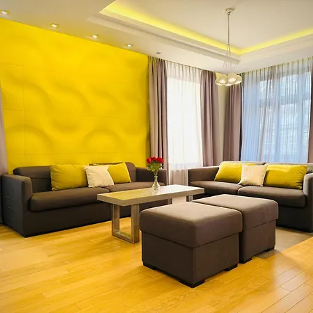 Center Big Tobiasza With Free Parking *